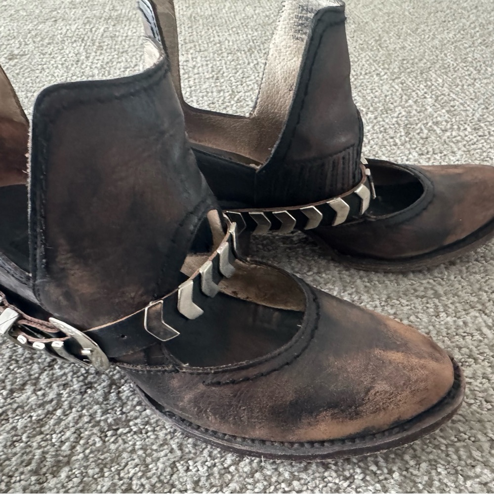 Freebird Blade size 8 Ankle Boots - Picture 11 of 16